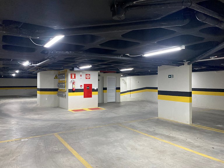 Apto 3 quartos c área privativa na Savassi