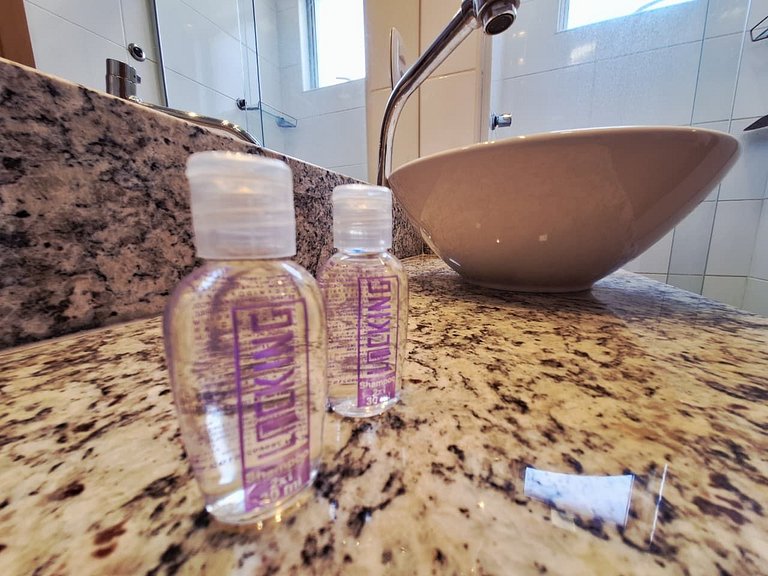 Savassi 3 quartos 3 banhos c ar condicionado