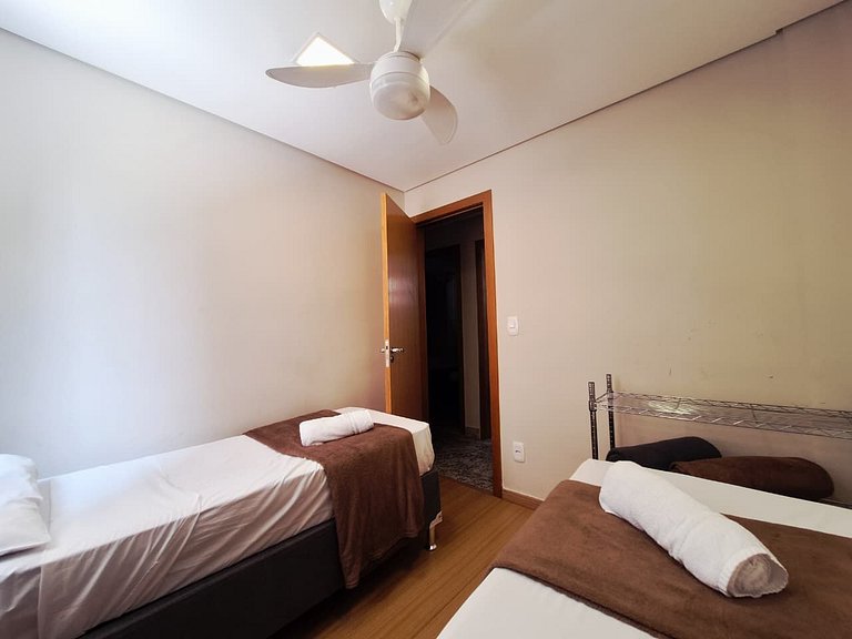 Savassi 3 quartos 3 banhos c ar condicionado