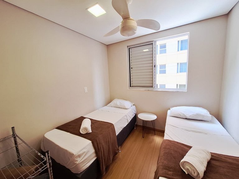 Savassi 3 quartos 3 banhos c ar condicionado