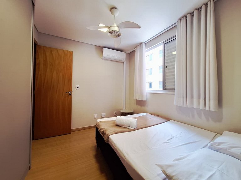 Savassi 3 quartos 3 banhos c ar condicionado