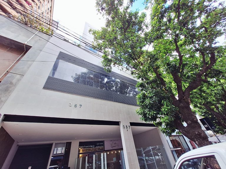 Savassi 3 quartos 3 banhos c ar condicionado