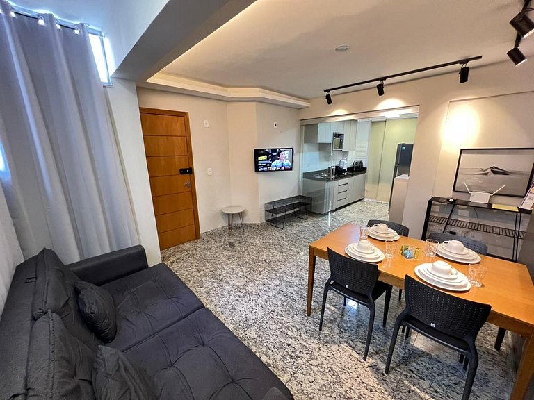 Apto 3 quartos c área privativa na Savassi